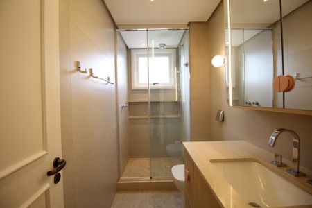 Apartamento para alugar com 145m², 3 quartos e 2 vagasBanheiro