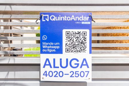 Casa de condomínio à venda com 384m², 4 quartos e 4 vagas Casa de condomínio à venda com 384m², 4 quartos e 4 vagasPlaca