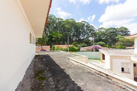 Casa de condomínio à venda com 384m², 4 quartos e 4 vagas Casa de condomínio à venda com 384m², 4 quartos e 4 vagasSacada