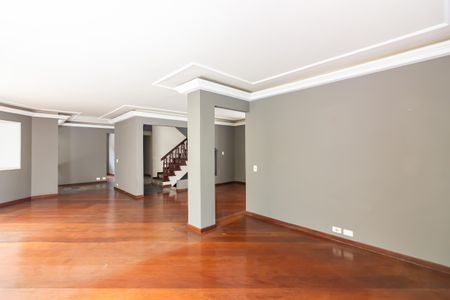 Sala  de casa de condomínio à venda com 4 quartos, 384m² em Continental, Osasco