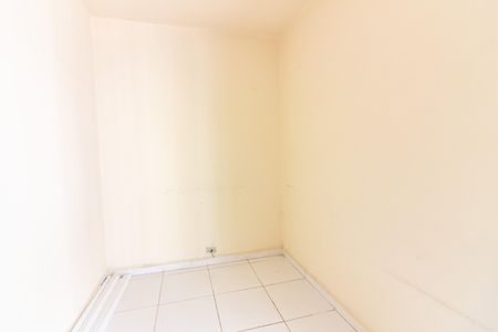 Casa de condomínio à venda com 384m², 4 quartos e 4 vagas Casa de condomínio à venda com 384m², 4 quartos e 4 vagasComodo