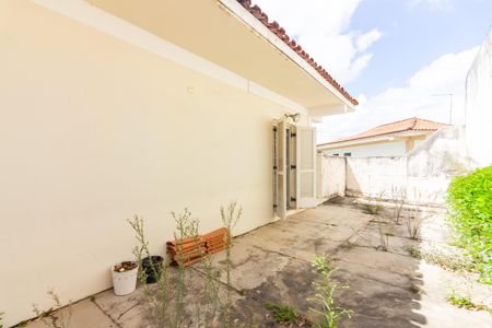 Casa de condomínio à venda com 384m², 4 quartos e 4 vagas Casa de condomínio à venda com 384m², 4 quartos e 4 vagasSacada