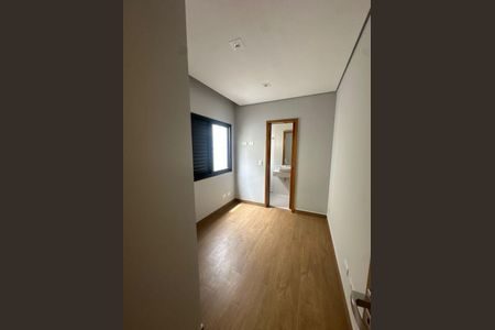 Casa à venda com 3 quartos, 120m² em Vila Gumercindo, São Paulo