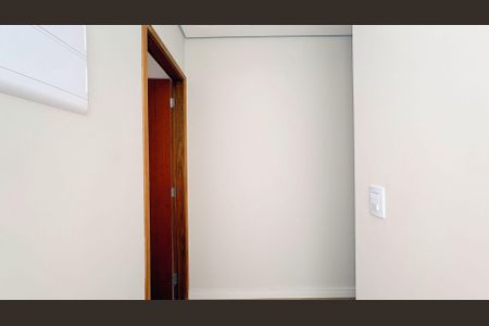 Casa à venda com 3 quartos, 150m² em Vila Salete, São Paulo