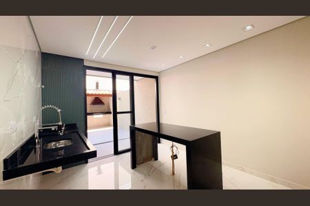 Casa à venda com 3 quartos, 150m² em Vila Salete, São Paulo