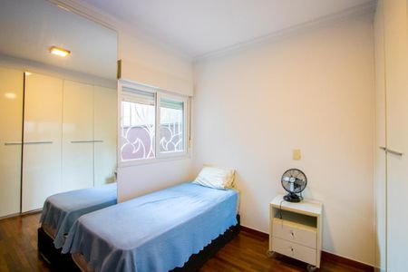 Casa à venda com 450m², 4 quartos e 6 vagasQuarto 