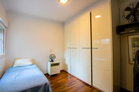 Casa à venda com 450m², 4 quartos e 6 vagasQuarto 