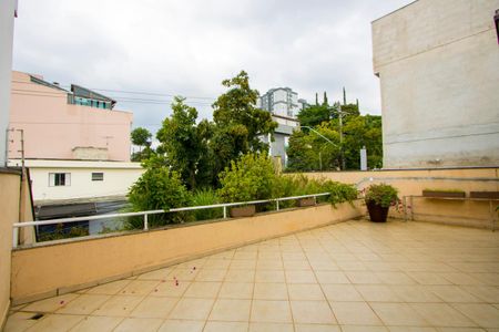 Casa à venda com 450m², 4 quartos e 6 vagasVaranda da Suíte 2