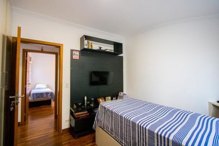 Casa à venda com 450m², 4 quartos e 6 vagasQuarto 2