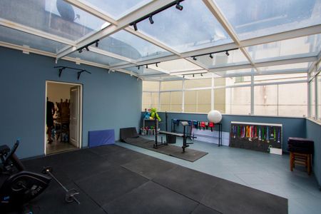 Casa à venda com 450m², 4 quartos e 6 vagasTerraço coberto