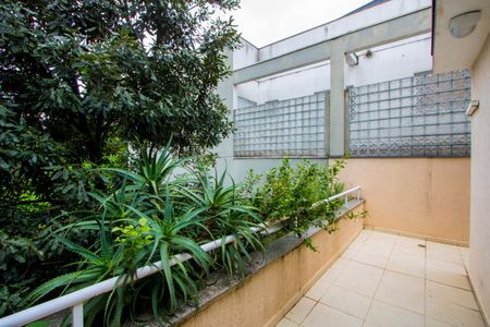 Casa à venda com 450m², 4 quartos e 6 vagasVaranda da Suíte