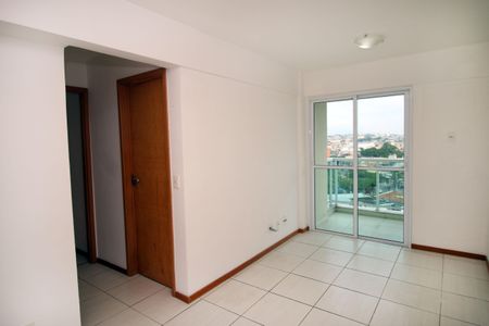 Sala de apartamento à venda com 2 quartos, 52m² em Penha, Rio de Janeiro