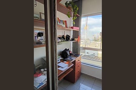 Apartamento à venda com 2 quartos, 66m² em Km 18, Osasco