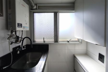 Apartamento à venda com 64m², 2 quartos e 1 vaga Apartamento à venda com 64m², 2 quartos e 1 vagaÁrea de Serviço