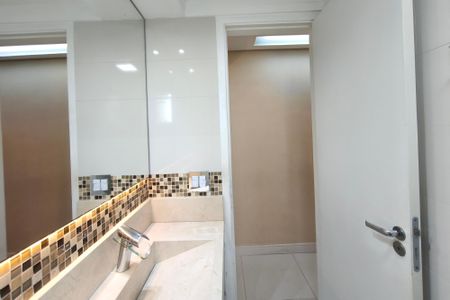 Apartamento à venda com 64m², 2 quartos e 1 vaga Apartamento à venda com 64m², 2 quartos e 1 vagaBanheiro