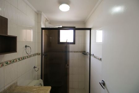 Apartamento para alugar com 68m², 2 quartos e 2 vagas Apartamento para alugar com 68m², 2 quartos e 2 vagasBanheiro