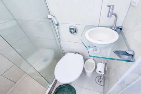 Banheiro  de apartamento para alugar com 1 quarto, 20m² em Lapa, Rio de Janeiro