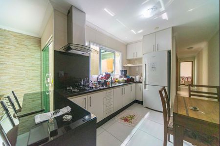 Apartamento à venda com 68m², 3 quartos e 2 vagasCozinha 