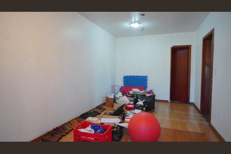 Casa de condomínio à venda com 450m², 5 quartos e 4 vagas Casa de condomínio à venda com 450m², 5 quartos e 4 vagasSuíte 2