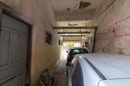 Casa à venda com 500m², 5 quartos e 3 vagas Casa à venda com 500m², 5 quartos e 3 vagasGaragem