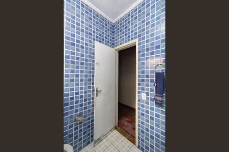 Casa à venda com 500m², 5 quartos e 3 vagas Casa à venda com 500m², 5 quartos e 3 vagasBanheiro