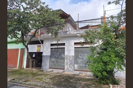 Casa à venda com 500m², 5 quartos e 3 vagas Casa à venda com 500m², 5 quartos e 3 vagasFachada