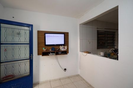 Sala de casa para alugar com 2 quartos, 64m² em Jardim Julieta, São Paulo