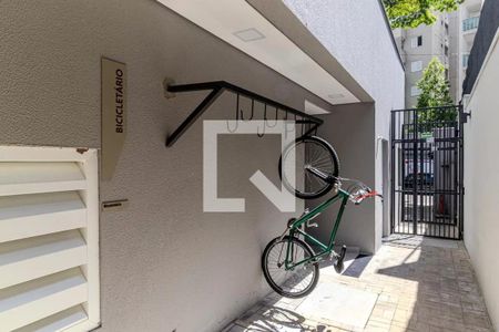 Apartamento à venda com 29m², 2 quartos e sem vaga Apartamento à venda com 29m², 2 quartos e sem vagaÁrea comum - Bicicletário
