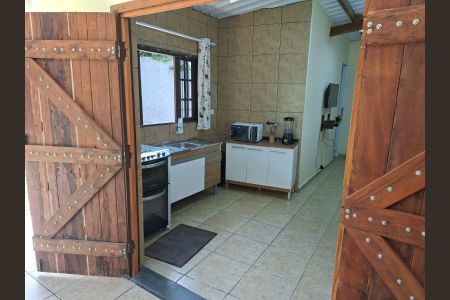 Cozinha de casa para alugar com 1 quarto, 500m² em Chácara das Lavras, Guarulhos