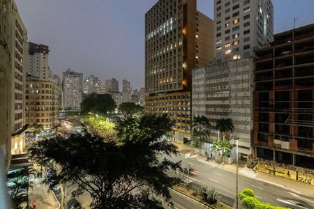 Apartamento para alugar com 70m², 2 quartos e sem vaga