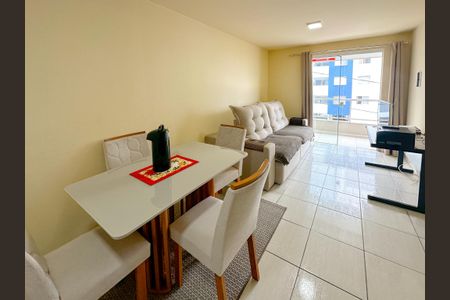 Sala de Jantar de apartamento para alugar com 2 quartos, 65m² em Serraria, São José