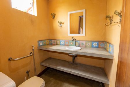 Casa de condomínio à venda com 2999m², 4 quartos e 10 vagas Casa de condomínio à venda com 2999m², 4 quartos e 10 vagasLavabo