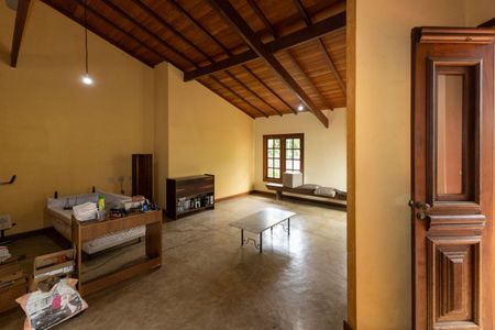 Casa de condomínio à venda com 2999m², 4 quartos e 10 vagas Casa de condomínio à venda com 2999m², 4 quartos e 10 vagasSala 2