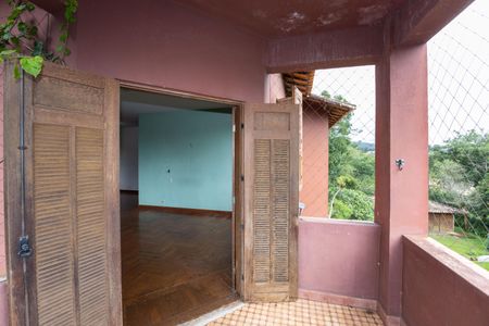 Casa de condomínio à venda com 2999m², 4 quartos e 10 vagas Casa de condomínio à venda com 2999m², 4 quartos e 10 vagasVaranda da Suíte 1