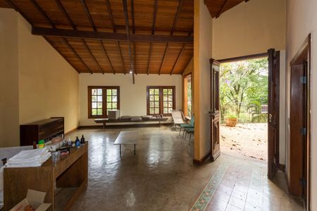 Casa de condomínio à venda com 2999m², 4 quartos e 10 vagas Casa de condomínio à venda com 2999m², 4 quartos e 10 vagasSala 2