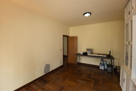 Casa de condomínio à venda com 2999m², 4 quartos e 10 vagas Casa de condomínio à venda com 2999m², 4 quartos e 10 vagasQuarto 3