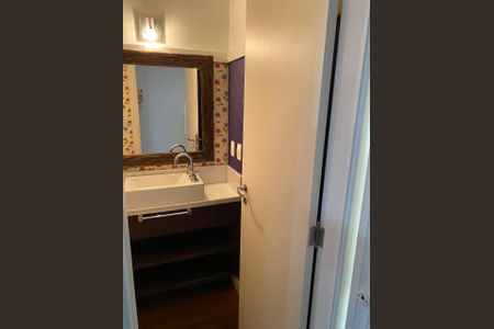 Banheiro de apartamento para alugar com 1 quarto, 87m² em Moinhos de Vento, Porto Alegre