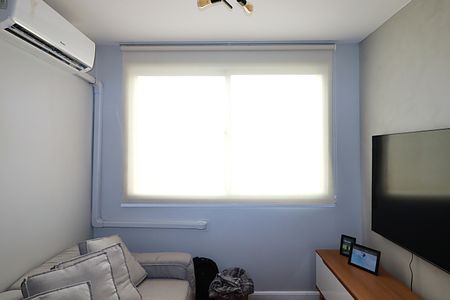 Janela da Sala de apartamento à venda com 3 quartos, 68m² em Jardim Carvalho, Porto Alegre