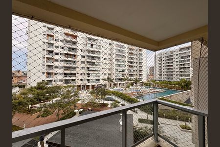 Apartamento para alugar com 77m², 2 quartos e 1 vaga Apartamento para alugar com 77m², 2 quartos e 1 vagaVaranda