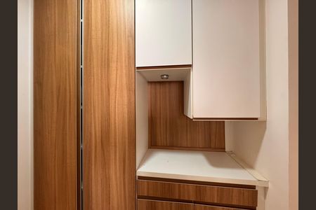 Apartamento para alugar com 77m², 2 quartos e 1 vaga Apartamento para alugar com 77m², 2 quartos e 1 vagaCorredor