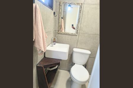 Banheiro de casa para alugar com 2 quartos, 500m² em Chácara das Lavras, Guarulhos