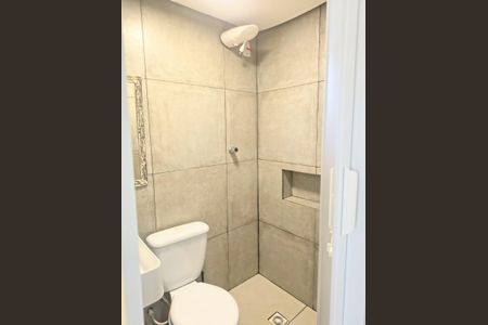 Banheiro de casa para alugar com 2 quartos, 500m² em Chácara das Lavras, Guarulhos