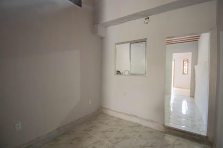 Quarto 1 de casa para alugar com 1 quarto, 40m² em Venda da Cruz, São Gonçalo