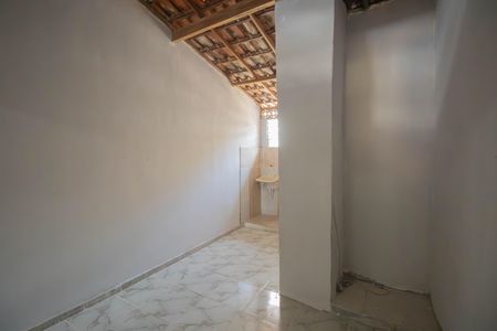 Quarto 1 de casa para alugar com 1 quarto, 40m² em Venda da Cruz, São Gonçalo