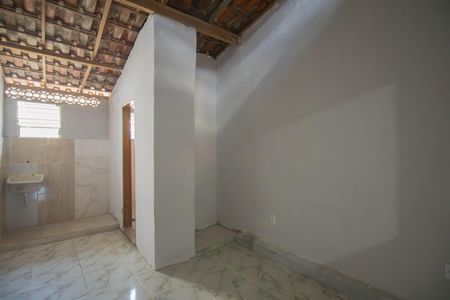 Quarto 1 de casa para alugar com 1 quarto, 40m² em Venda da Cruz, São Gonçalo