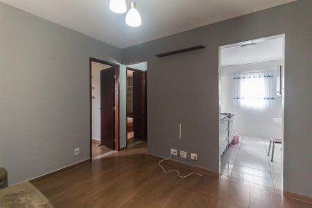 Sala de apartamento para alugar com 2 quartos, 54m² em Vila Caputera, Mogi das Cruzes