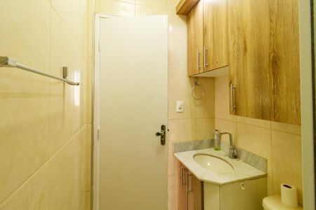 Apartamento para alugar com 54m², 2 quartos e 1 vaga Apartamento para alugar com 54m², 2 quartos e 1 vagaBanheiro