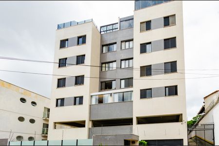 Apartamento à venda com 138m², 3 quartos e 3 vagasFachada