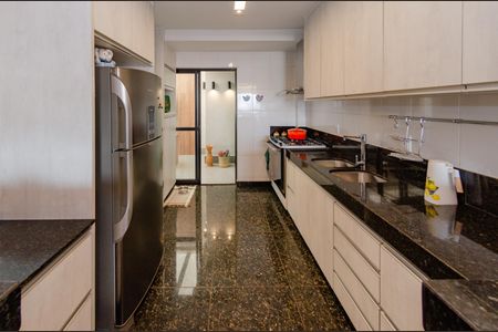 Cozinha de apartamento à venda com 3 quartos, 138m² em Nova Granada, Belo Horizonte