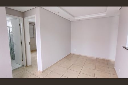 Sala de apartamento para alugar com 2 quartos, 48m² em Parque Santa Rosa, Suzano